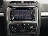 Škoda Octavia (2010) Ambiente 1.4 TSI, Tempomat - náhled 12