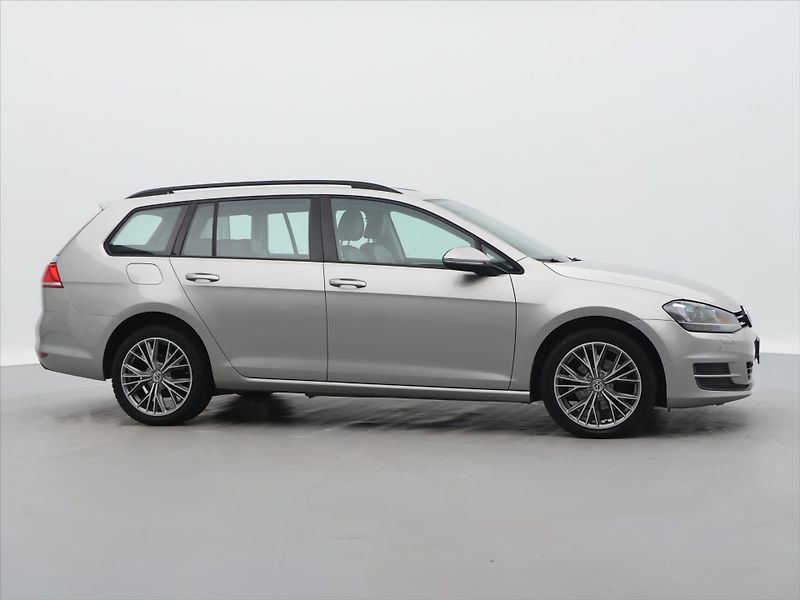 Volkswagen Golf 2.0 TDI 110kW Comfortline - fotka 8 z 30