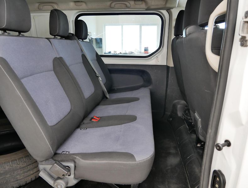 Opel Vivaro - fotka 23 z 24
