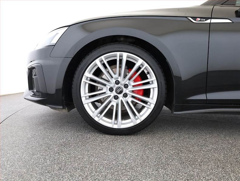 Audi A5 (2022) S-Line 40 TDI - fotka 19 z 19