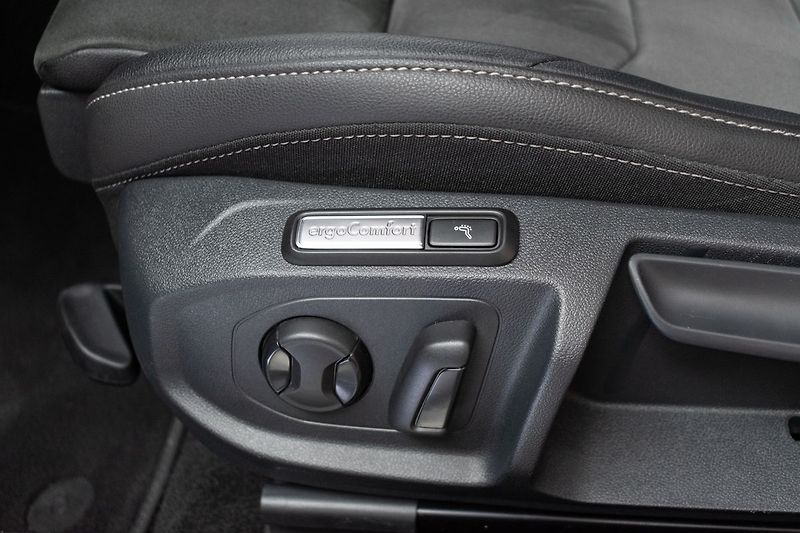 Volkswagen Arteon Shooting Brake TSI 206kW 4x4*R-LINE*TAŽNÉ*ČR1 - fotka 17 z 49