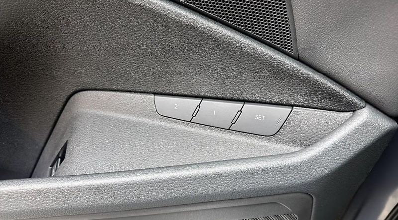 Audi Q8 e-tron 50 Q Vzd. odpružení Kamera Taž - fotka 16 z 20