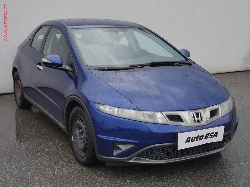 Honda Civic (2010) 1.4i, 2.maj,ČR - fotografie inzerátu