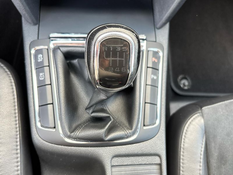 Škoda Superb ELEGANCE - fotka 28 z 29