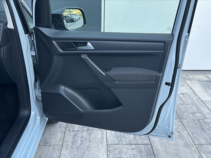 Volkswagen Caddy 1,0 TSI 102PS  Kombi Trendline - fotka 19 z 51