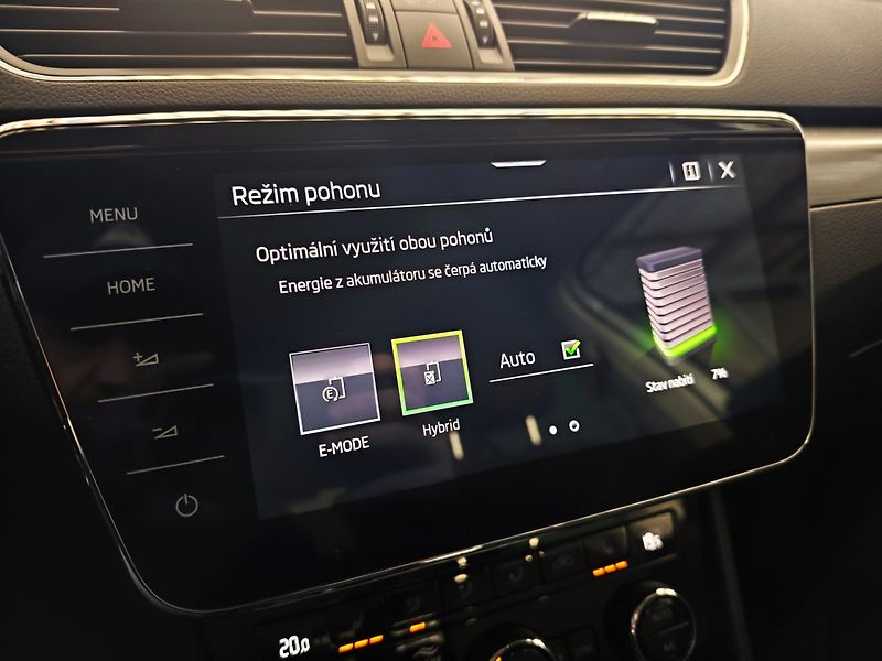 Škoda Superb iV 1.4 TSi Style Plug-in 160kW - fotka 26 z 50