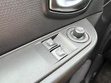 Renault Clio (2015) 1.2i 16V 54kW! Tažné! 2x kola! - náhled 22