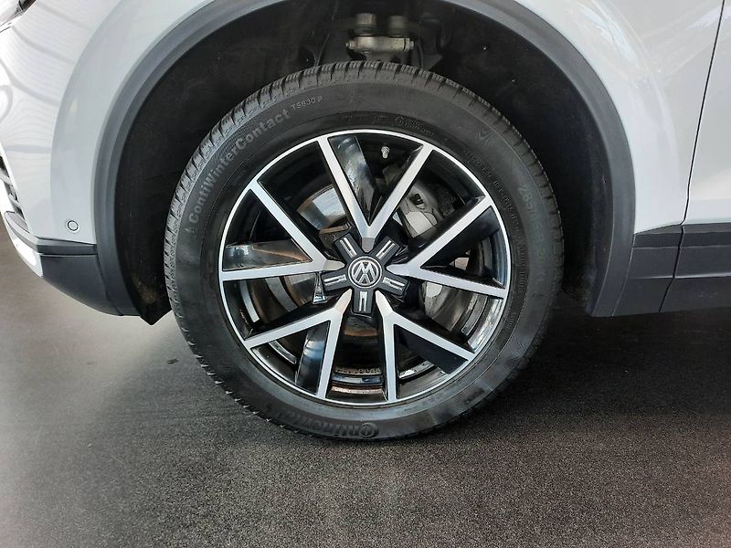 Volkswagen Touareg (2020) 3.0 TDI 4Motion (170kW/231k) T - fotka 24 z 27