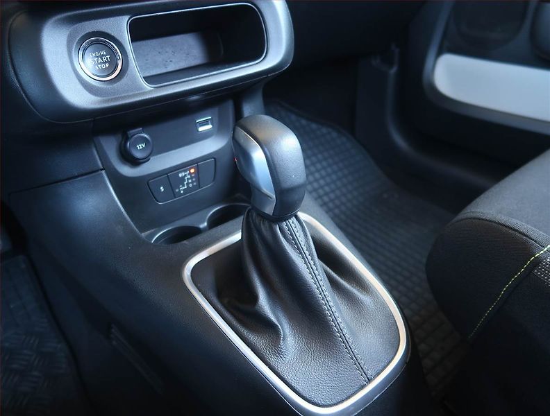 Citroën C3 (2021) Shine 1.2 PureTech, Automat - fotka 13 z 20