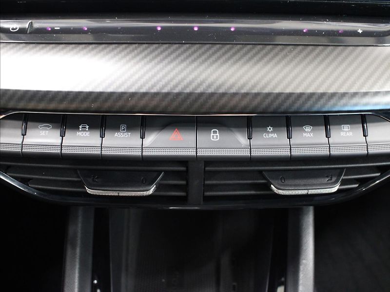 Škoda Octavia 2,0 TDI RS DSG, NAVI, 1. majit - fotka 27 z 40