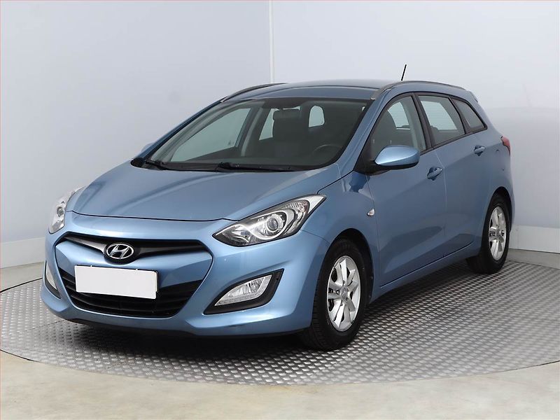Hyundai i30 (2014) 1.6 MPI, Serv.kniha, Tempomat - fotka 2 z 15
