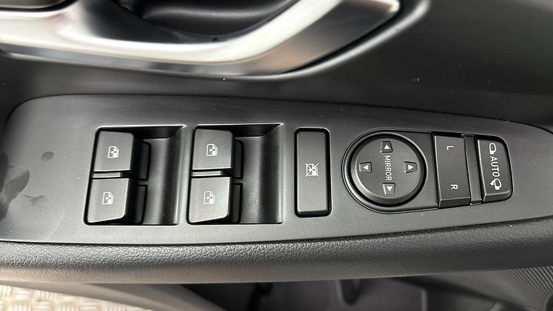 Hyundai i30 1.0 T-GDI Smart Kombi - fotka 21 z 23