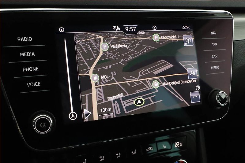 Škoda Superb (2022) 2.0 TSI - fotka 11 z 19