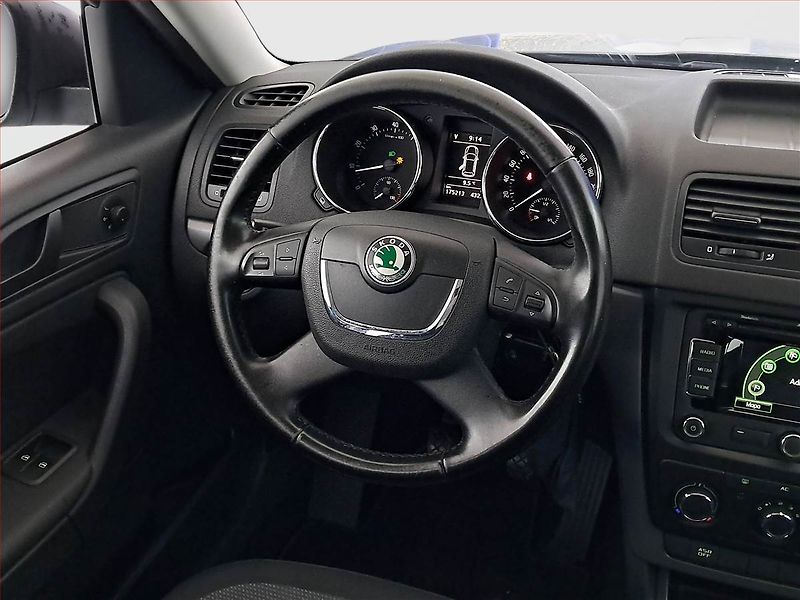 Škoda Yeti (2012) 1.2 TSI, Serv.kniha, Navi - fotka 16 z 16