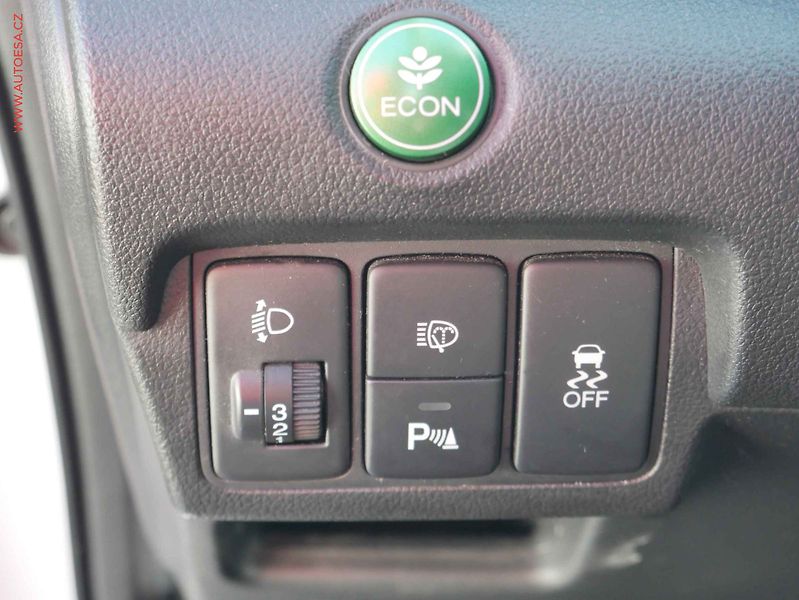 Honda CR-V (2015) 2.0i-VTEC, ČR, Xenon, AC - fotka 15 z 19