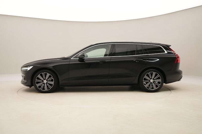 Volvo V60 D4 AWD INSCRIPTION REZERVACE - fotka 9 z 46