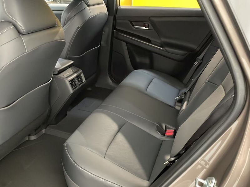 Subaru E-Outback 74.7 kWh AWD Touring H/K Venti - fotka 7 z 17