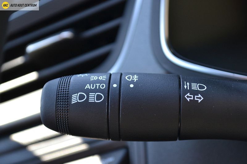 Renault Captur Techno TCe 90 - fotka 42 z 50