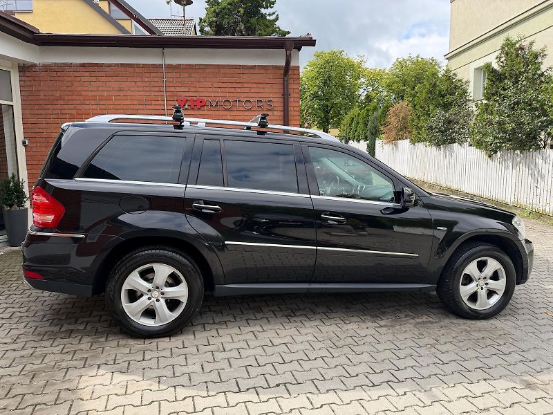 Mercedes-Benz GL 350CDi-4M-AMG-AIRMATIC-TOP STA - fotka 8 z 34