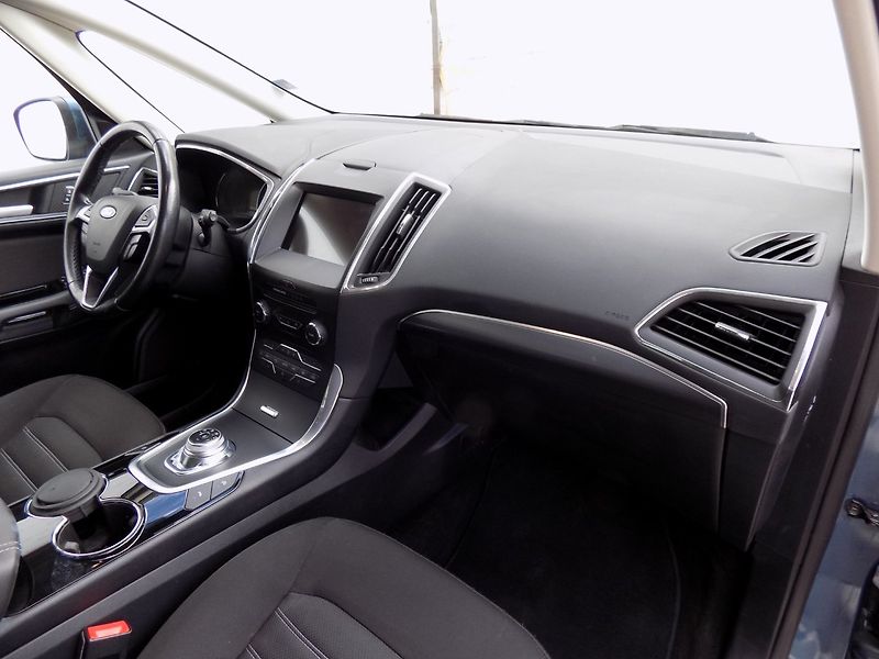Ford Galaxy (2020) 2.0TDCi/Titanium/7.míst/AT/LED - fotka 18 z 50