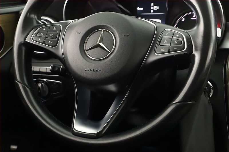 Mercedes-Benz Třídy C (2014) C 220 BlueTEC, Automat, Kůže - fotka 19 z 21