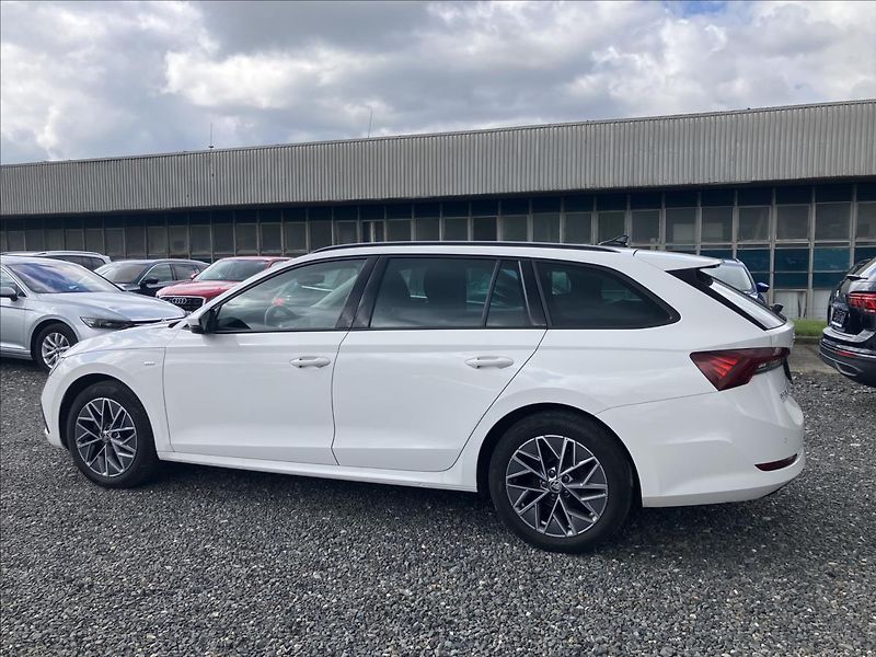 Škoda Octavia 2,0 TAŽNÉ,MATRIX-BEAM,COLUMBUS - fotka 3 z 40