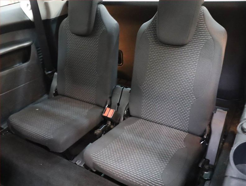 Citroën C4 Picasso (2011) 2.0 HDI, 7 míst, Tempomat - fotka 18 z 19