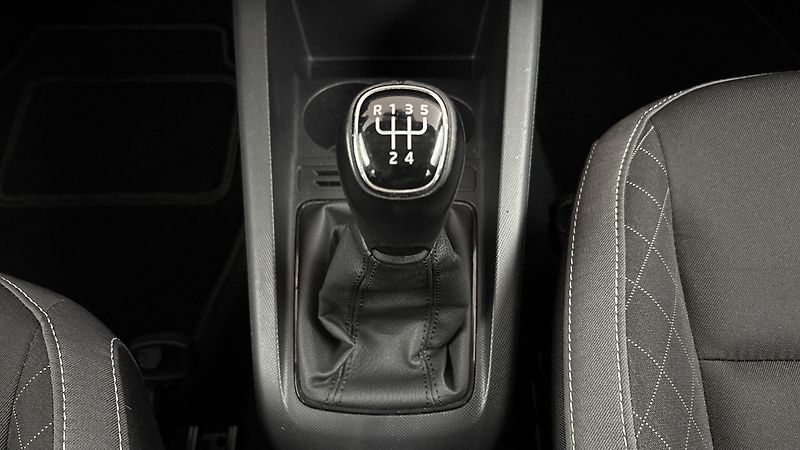 Škoda Fabia 1.0 TSI Ambition Combi - fotka 24 z 24