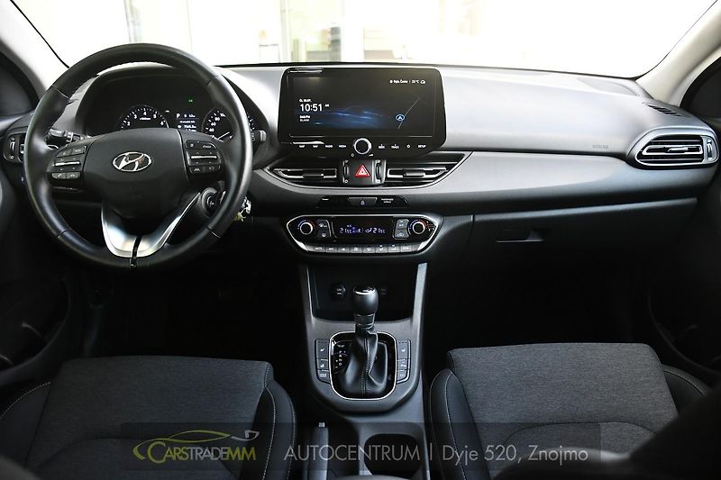 Hyundai i30 1.0T-GDi FAMILY SMART DCT NAVI - fotka 21 z 51