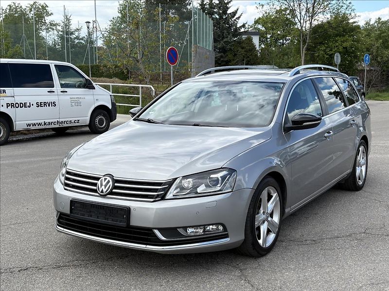 Volkswagen Passat 2,0 TDi130kW Xen,ACC,Pano,NezT - fotka 1 z 41