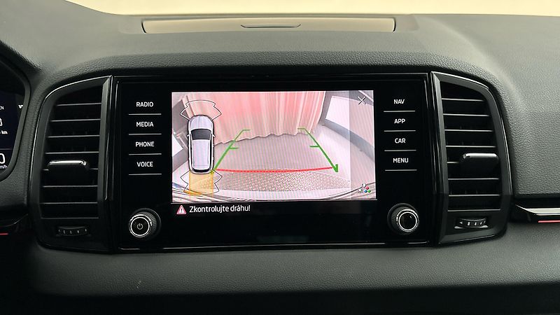 Škoda Karoq 1.5 TSI DSG Sportline - fotka 12 z 27