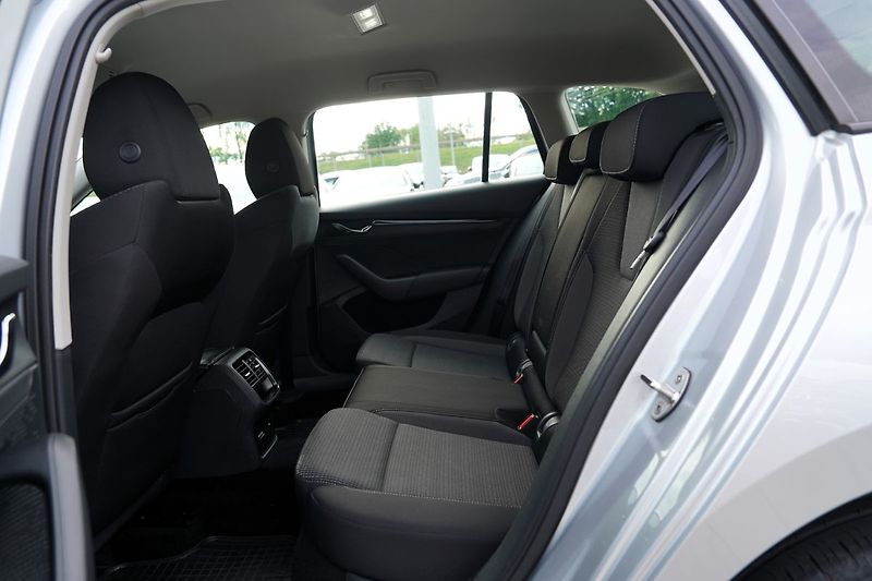Škoda Octavia IV  2.0 TDI DSG 4x4/150 PS - fotka 29 z 43