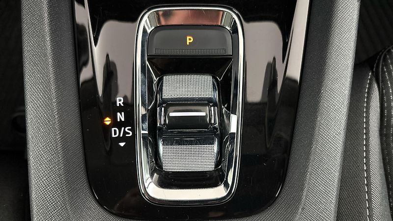 Škoda Octavia 2.0 TDI DSG Ambition - fotka 22 z 24