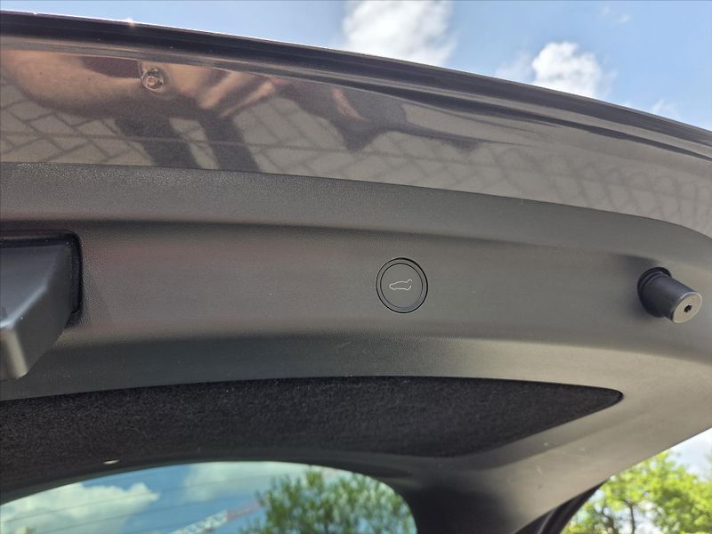 Tesla Model Y 0,0 LR 4x4 FSD Tažné 94% Záruk - fotka 12 z 22
