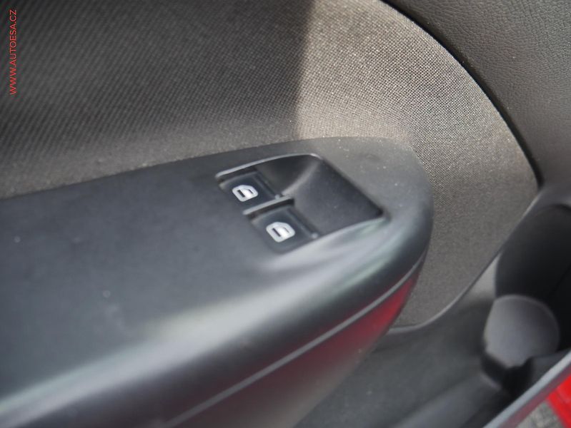 Škoda Octavia (2011) 1.2 TSi, ČR, Active, AC - fotka 15 z 18