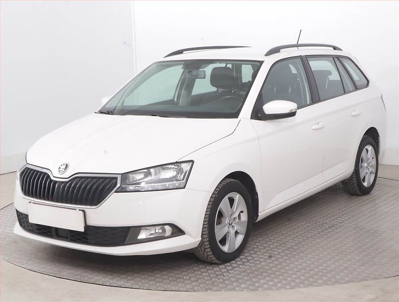 Škoda Fabia (2019) Ambition 1.0 TSI, Tempomat - fotka 2 z 14