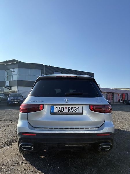 Mercedes-Benz GLB (2024) 200d 4MATIC - fotka 4 z 14
