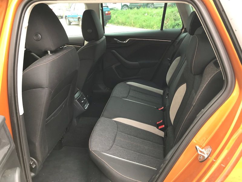 Škoda Kamiq (2024) SELEC TSI 85/1.0 M6F - fotka 11 z 25