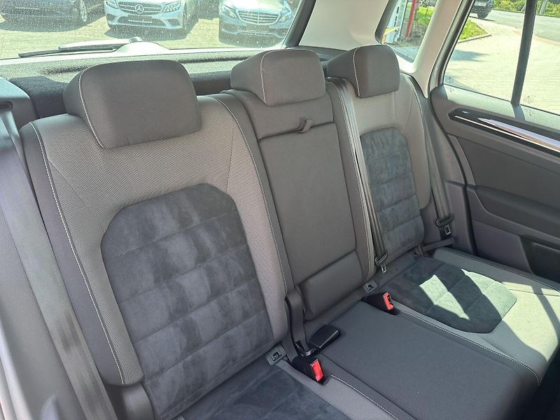 Volkswagen Golf Sportsvan (2014) 2.0 TDI 1. majitel, ser. kniha - fotka 16 z 41