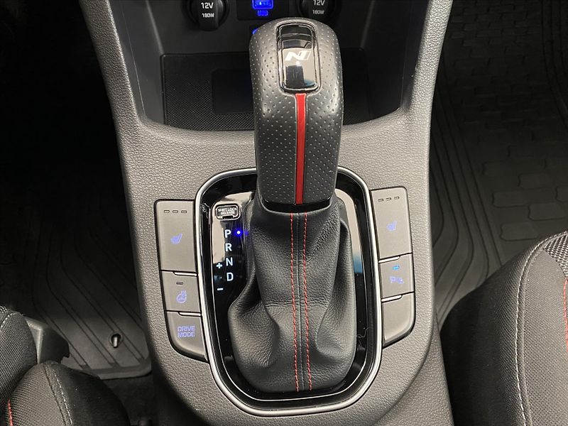 Hyundai i30 1,5 T-GDi 117kW DCT N-Line - fotka 23 z 26