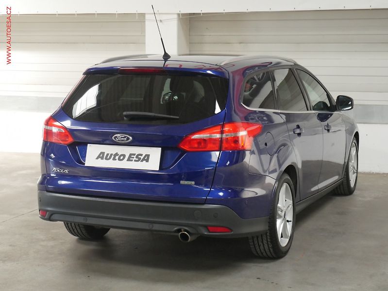 Ford Focus (2015) 1.5 EB, AC, temp - fotka 6 z 22