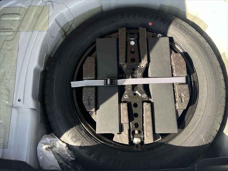 Škoda Kamiq 1,5 TSi 110 kW 7DSG MONTE CARL - fotka 27 z 30