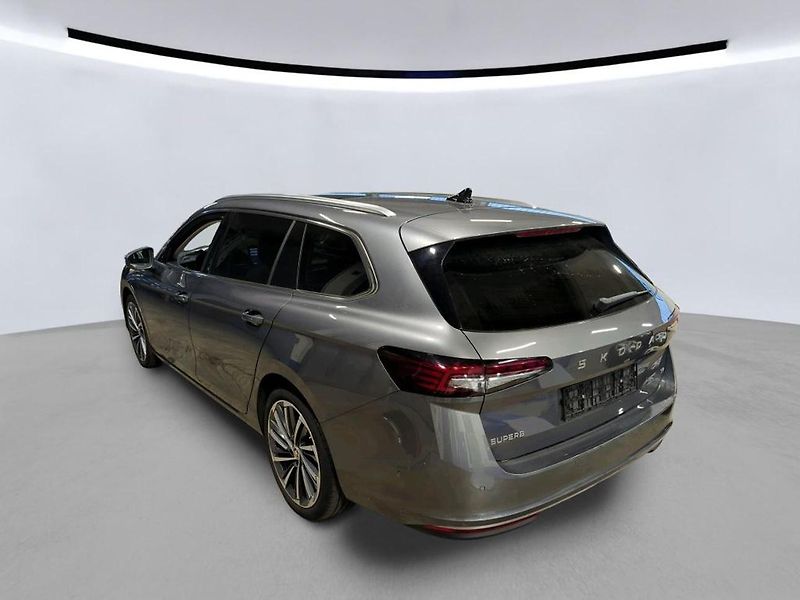 Škoda Superb Combi 1,5TSi iV 110kw DSG L&K  - fotka 3 z 12