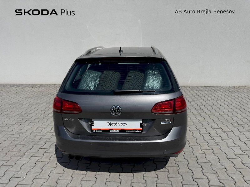 Volkswagen Golf (2017) VARIANT COMFORTLINE 1,4 TSI 7D - fotka 18 z 22
