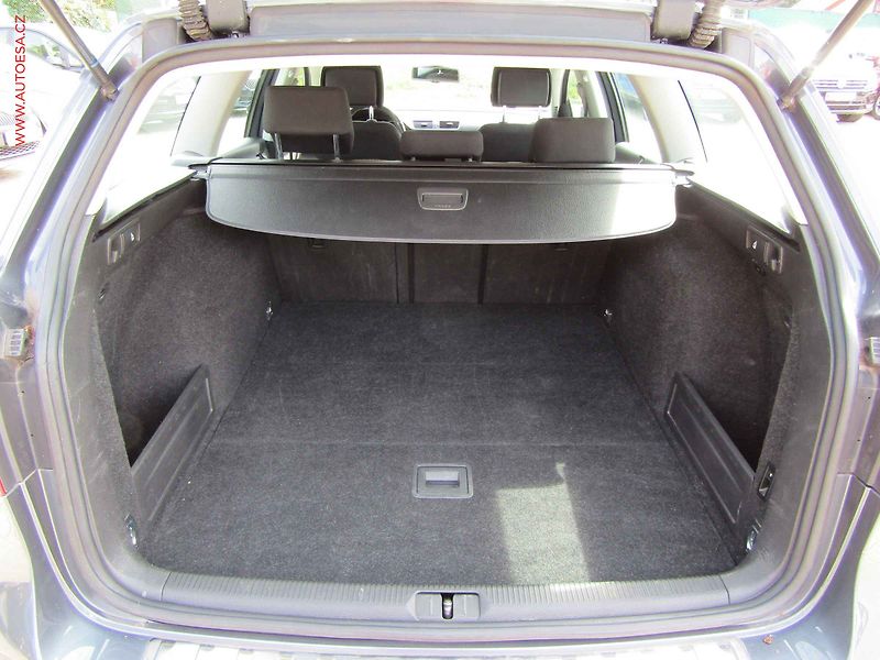 Volkswagen Passat (2014) 2.0TDi 4x4, 1.maj, DSG - fotka 7 z 17
