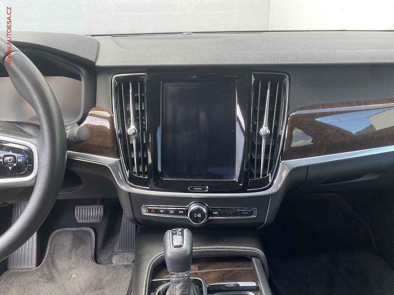 Volvo S90 (2017) 2.0 T5, 1.maj,ČR, servis - fotka 12 z 21