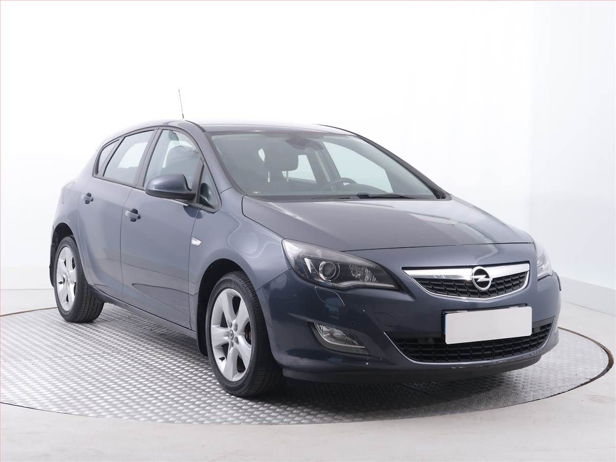 Opel Astra 1.6 16V, Tempomat