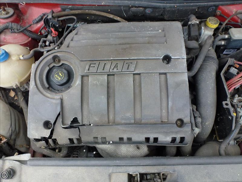 Fiat Stilo 2,4 ABARTH AUTOMAT  20V ABARTH - fotka 16 z 21