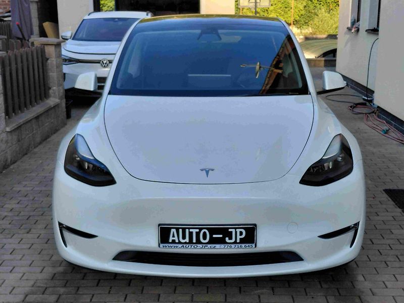 Tesla Model Y (2022) AWD Long Range  ACC  LED  NAVI - fotka 7 z 11