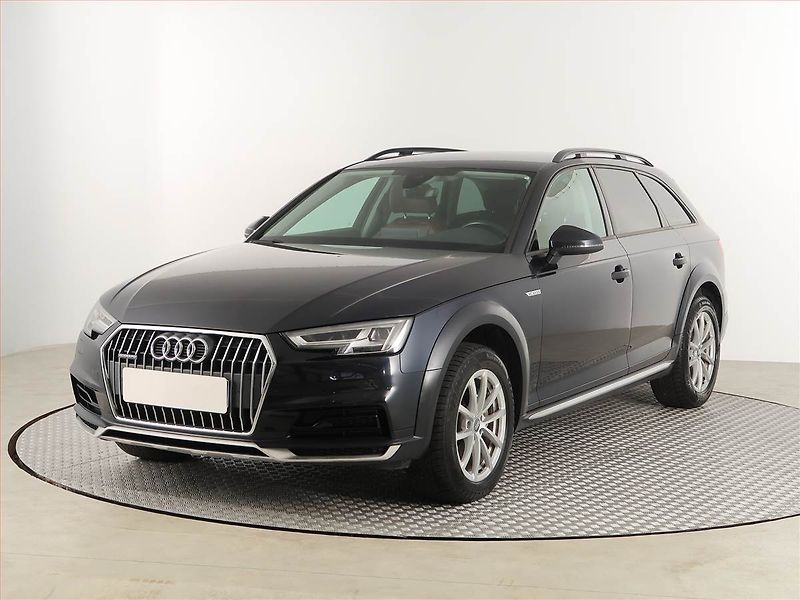 Audi A4 Allroad (2017) 2.0 TDI, 4X4, Automat, Kůže - fotka 2 z 19